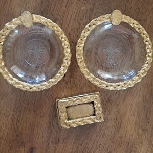 Classic & Classy Vintage Pair of Fleur De Lis Ashtrays & Matchbox